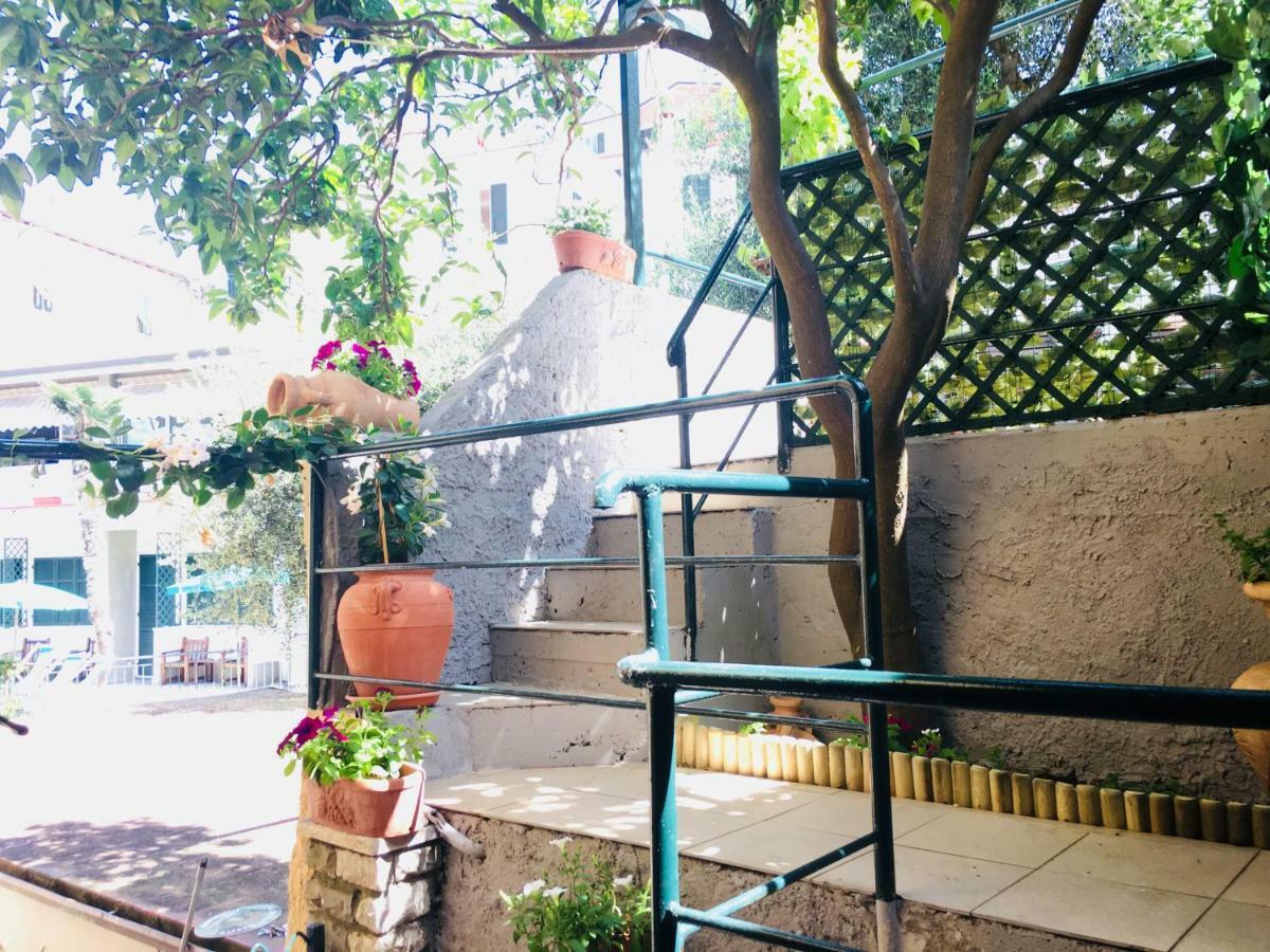 Il Giardino Segreto Hotell Tellaro Exteriör bild